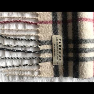 Authentic Burberry Classic Cashmere Scarf